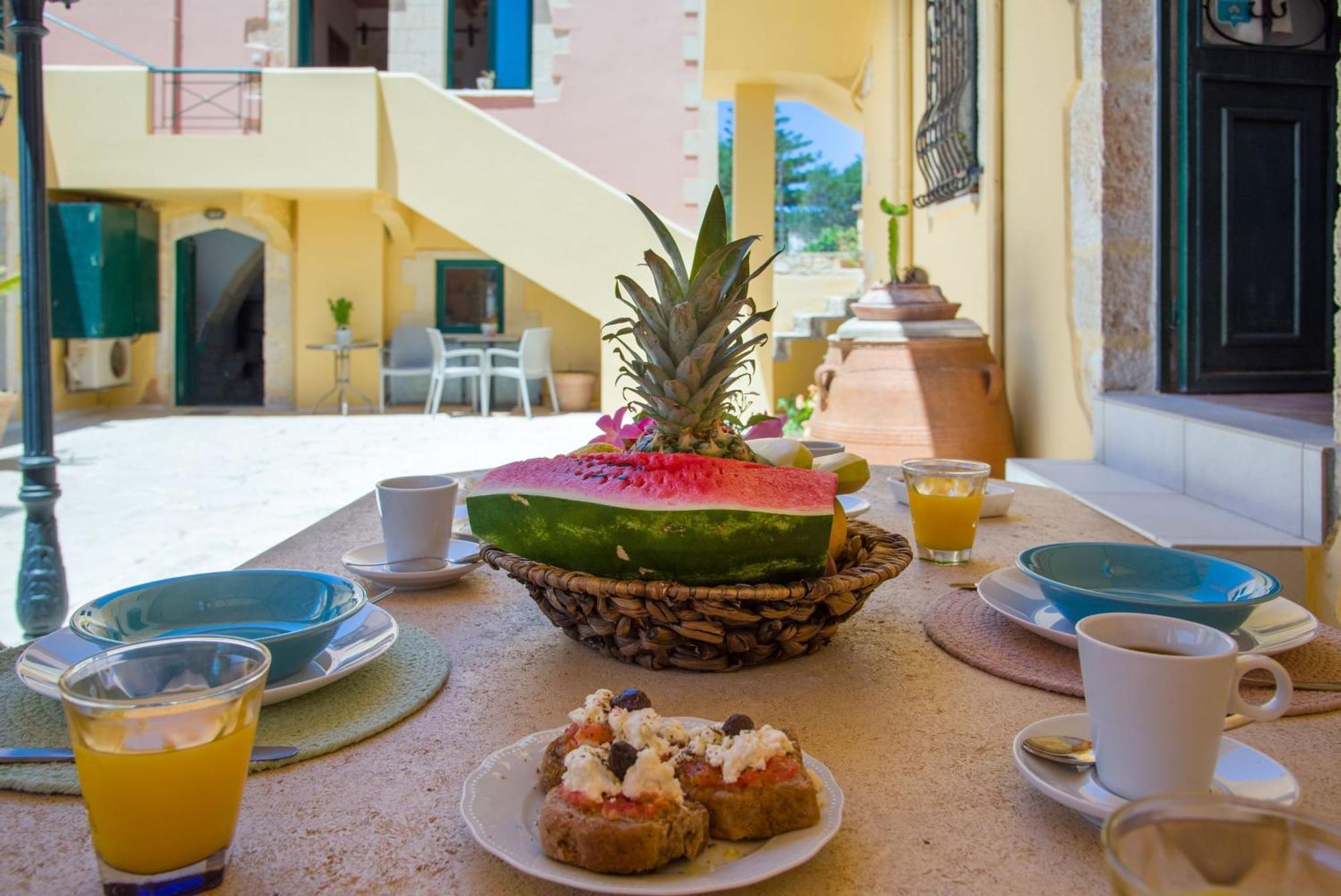 Skandalis Apartments With Pool Chorafakia Ngoại thất bức ảnh